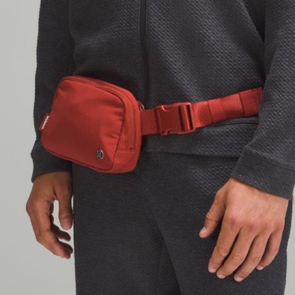 NWT Lululemon Everywhere Belt Bag 1L in Terra Orange - Picture 6 of 9